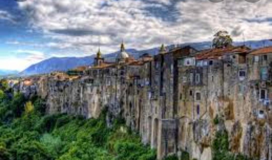La Casa Nel Borgo Lägenhet SantʼAgata deʼ Goti Exteriör bild